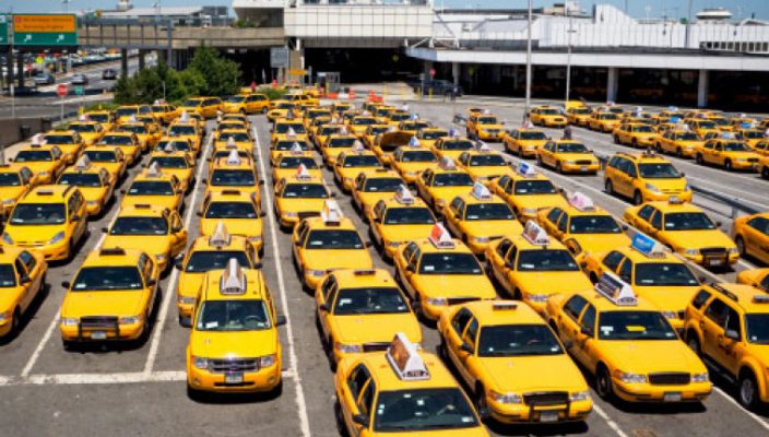 noi bai airport taxi in hanoi 2 760x432 1